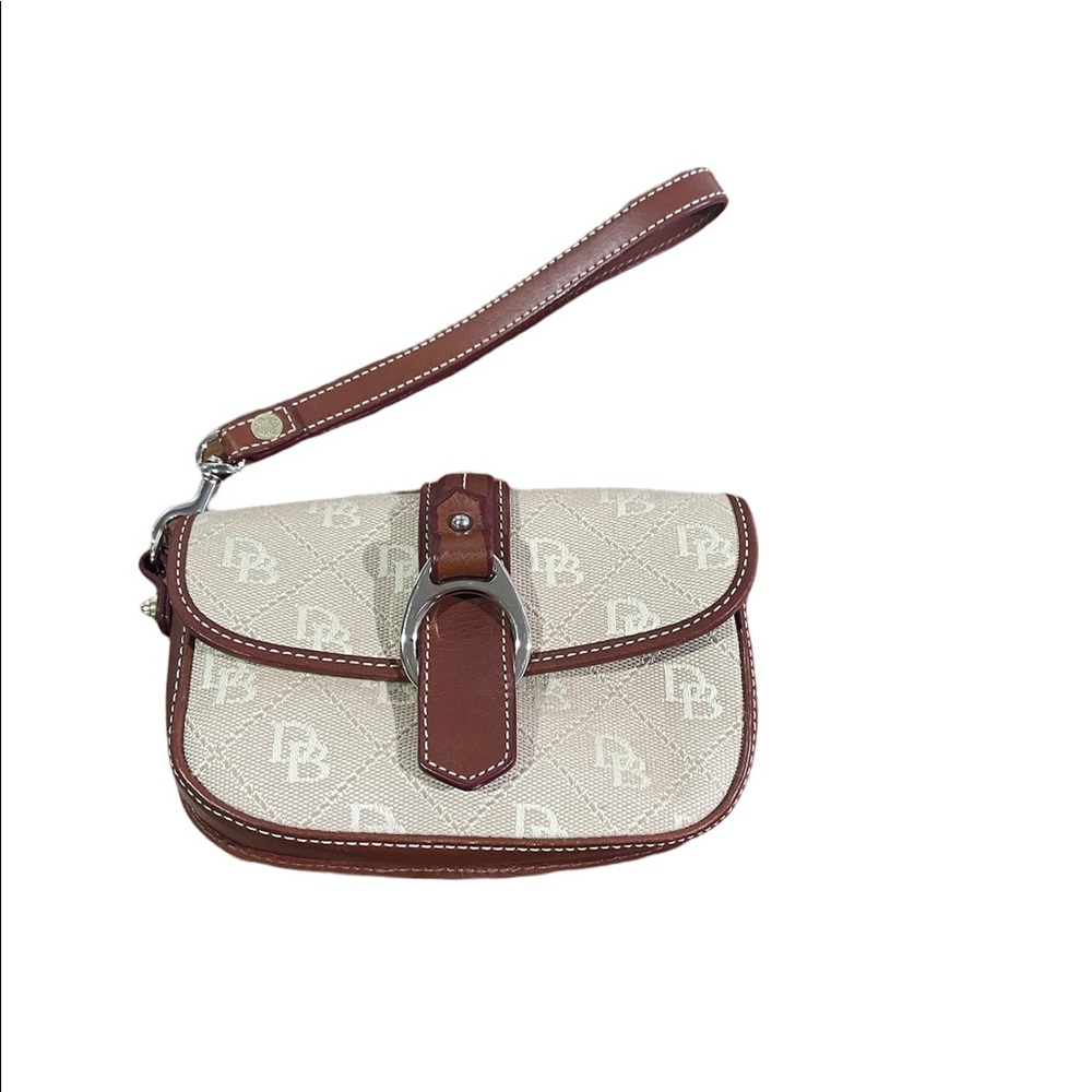 Women’s Dooney & Bourke Tan Wristlet